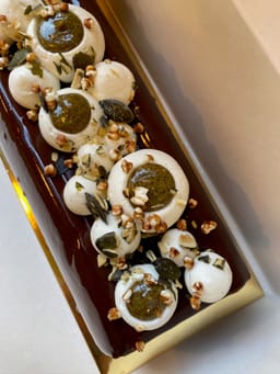 Bûche Chocolat, praliné graines de courge - Image 1